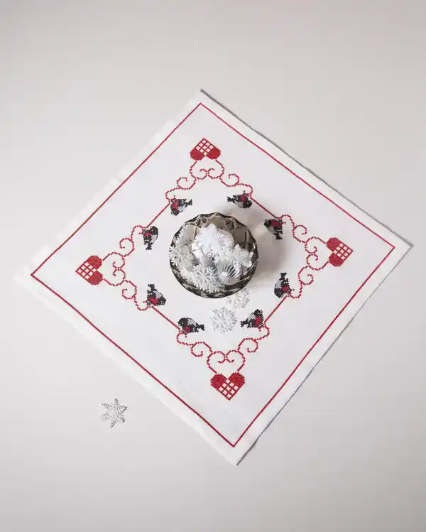 Stickpackung Deckchen Dompfaffen mit Herz Angebot