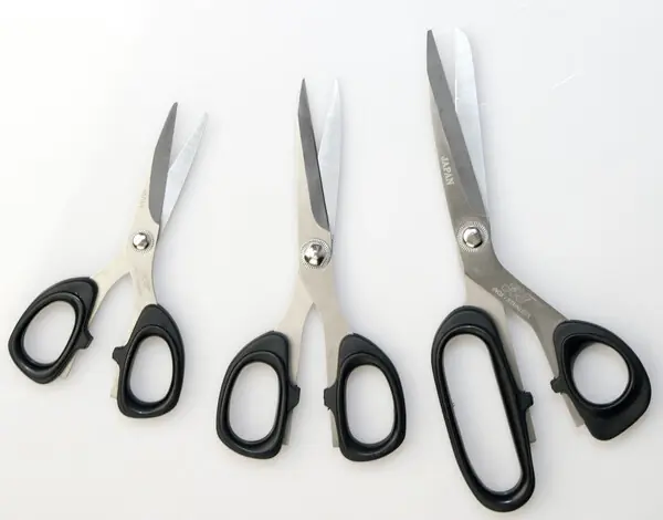 Zertifiziert Linkshänderschere, Länge 21 cm.
