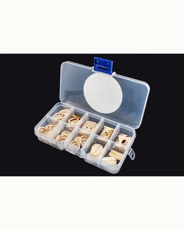 Direktkauf Box mit 10 verschiedenen Holzknöpfen