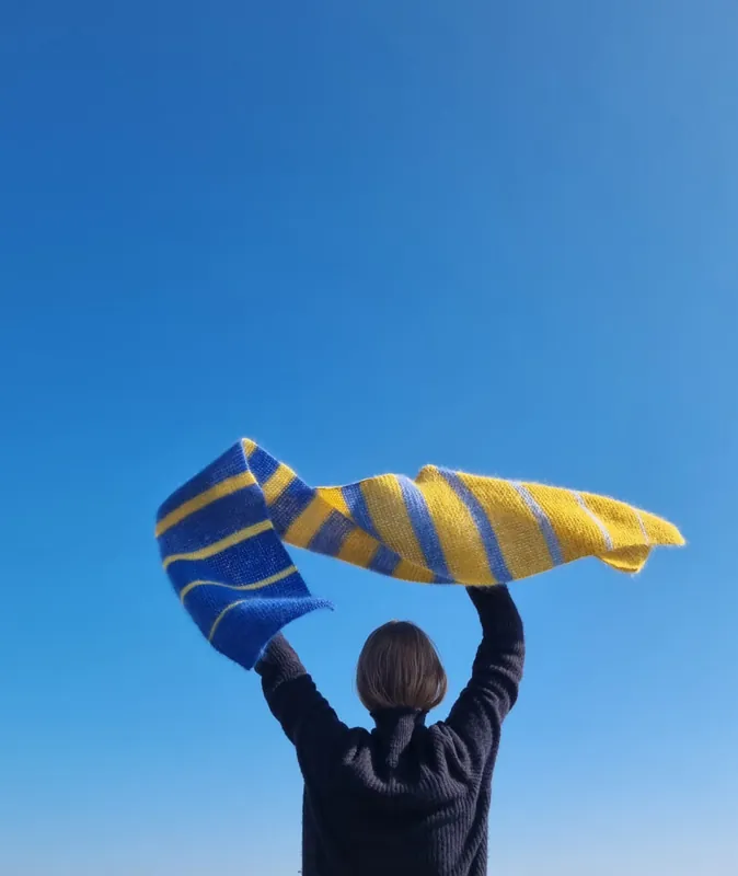 Großhandel Charityschal Ukraine aus Lana Grossa Silkhair