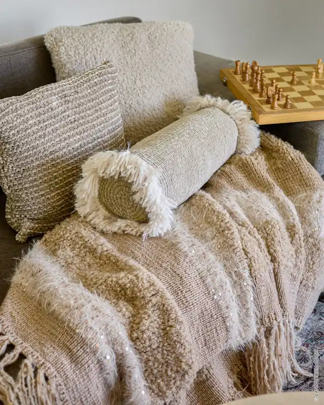 Gestreifte Decke Mit Fransen Und Pailletten aus Winter Softness & Basta & Cosmo & Orsetto Rabatt