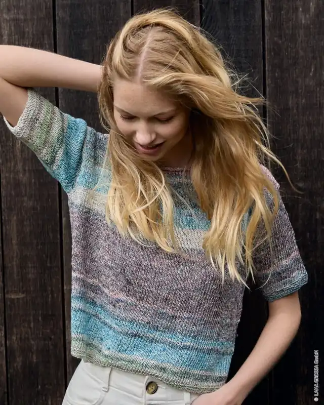 Sonderaktion Shirt Glatt Rechts Mit Abgerundetem Saum Am Rückenteil aus Mosaico