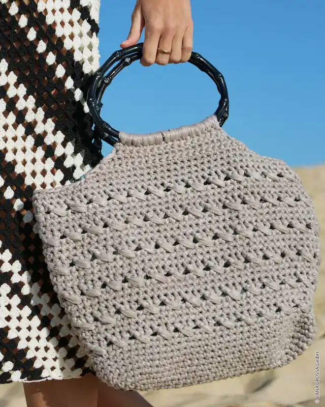 Tasche Im Strukturmuster aus The Paper Must-Have