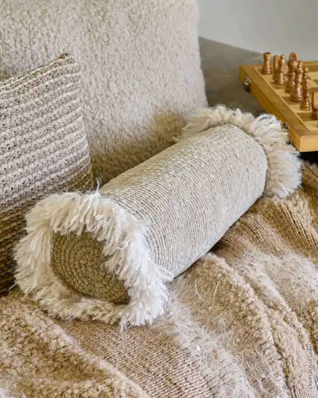 Preiswert Nackenrolle Glatt Links aus The Look & Basta