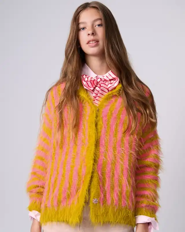 Neue Ware Quer Gestrickte Jacke aus Basta