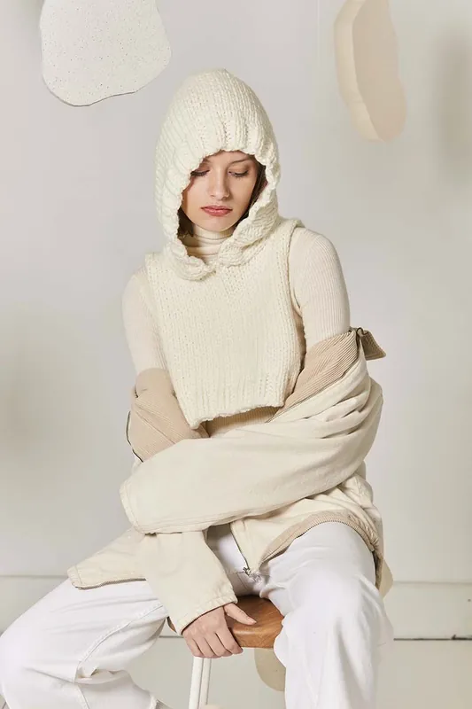 Echt Hooded Colar Winters Dream aus WOOLADDICTS Fire