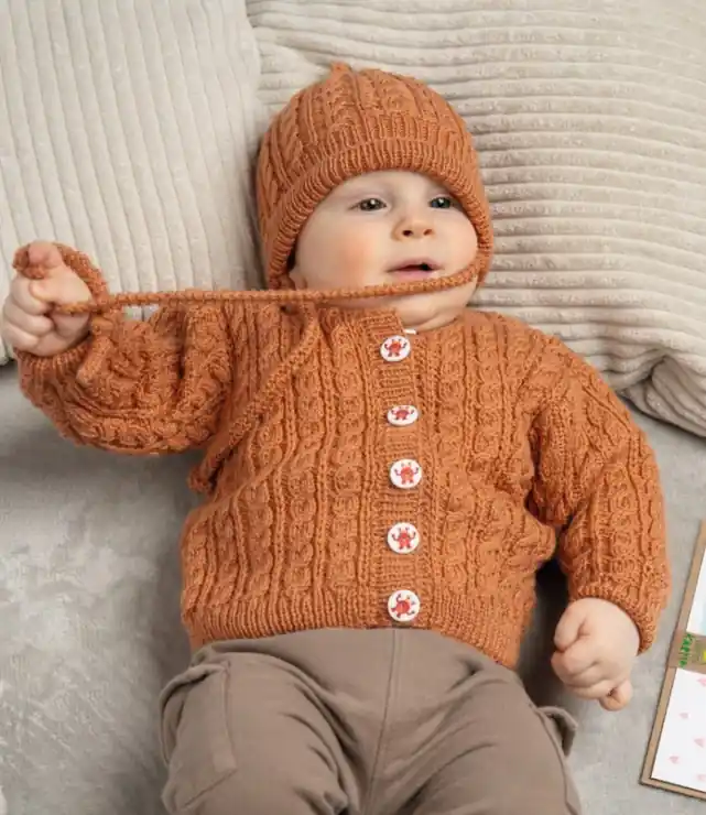 Super-Preis Jäckchen mit Zopfmuster aus Pro Lana Baby Merino Soft