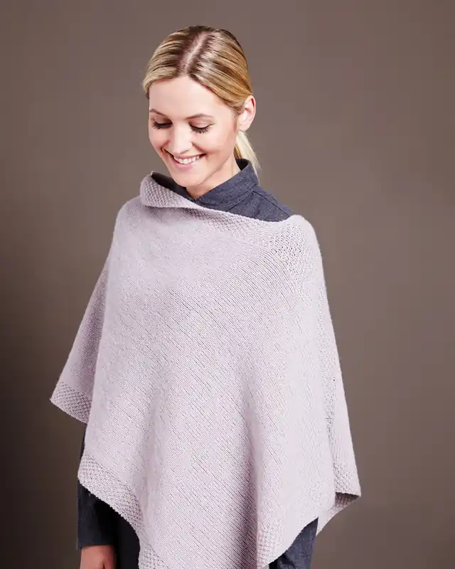 Poncho aus Lamana Como Solange Der Vorrat Reicht