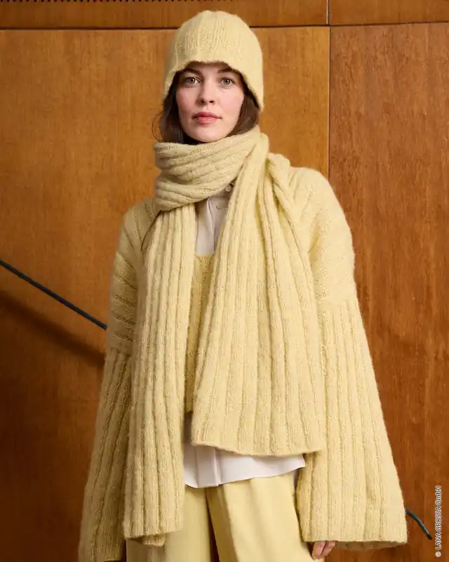 Schal Mit Rippenmuster aus Airy Finale Aktion