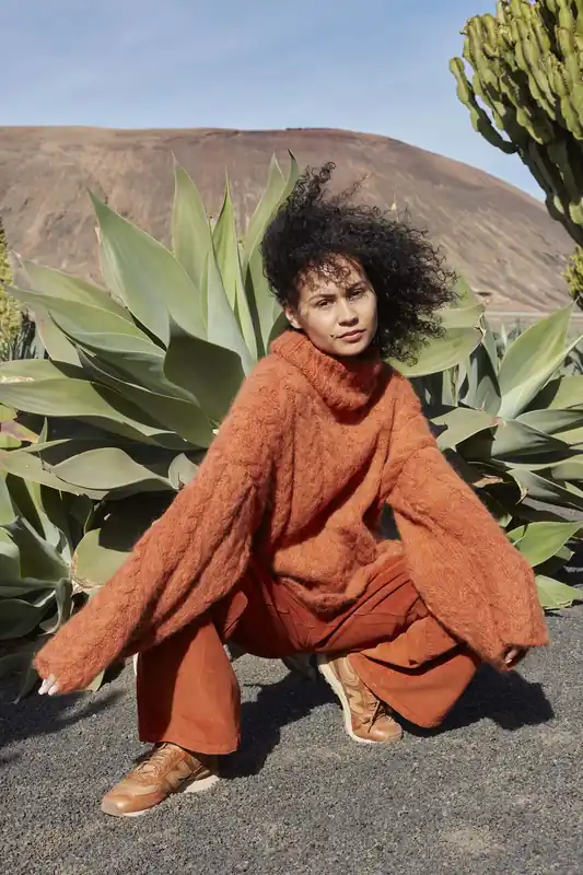 Handgefertigt Pullover Mother Nurture aus WOOLADDICTS Honor