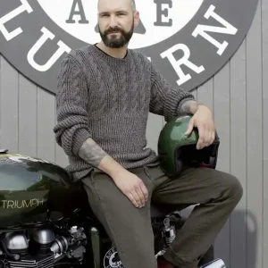 Herrenpullover (I) aus Lino Markenprodukt