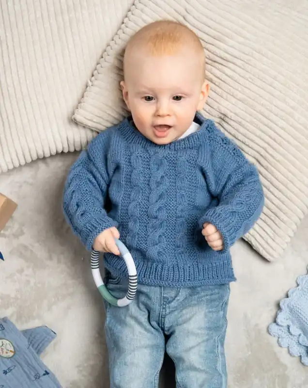 Hochwertig Pulli mit Zopfmuster aus Pro Lana Baby Micro