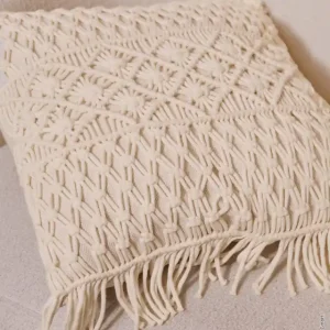 Kissen In Makrameetechnik aus The Tube Exklusiv