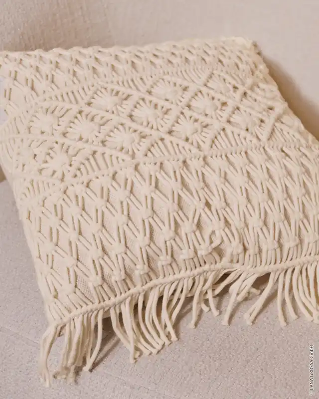 Kissen In Makrameetechnik aus The Tube Exklusiv