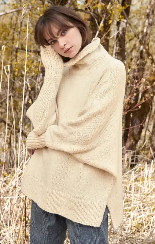Aktuell Ponchopulli aus Alta Moda Alpaca