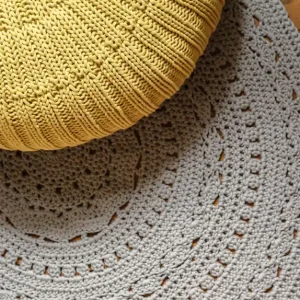 Heißes Angebot Runder Häkelteppich aus The Tube