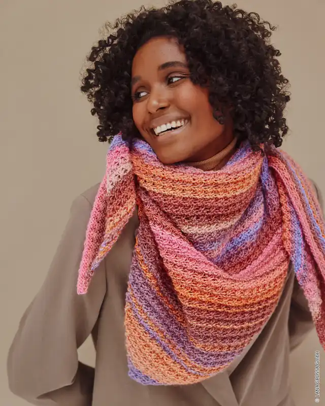 Heißes Angebot Dreieckstuch Gestrickt aus Gomitolo Arte