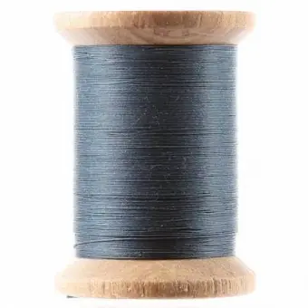 Yli Quilting Grey Blue / Graublau – Gewachstes Handquiltgarn – 500 yards / 455m – Cotton Hand Quilting Thread 3-Ply Extra Long Staple Egyptian Cotton Versand Am Gleichen Tag