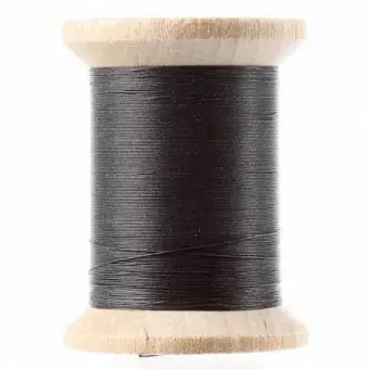 Must-Have Yli Quilting Black / Schwarz – Gewachstes Handquiltgarn – 500 yards / 455m – Cotton Hand Quilting Thread 3-Ply Extra Long Staple Egyptian Cotton