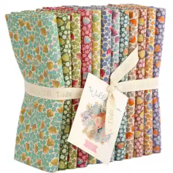Markenware Bellflower Fat Quarter Stoffpaket- 12x Tildas Wallflower Blümchenstoffe – Original skandinavischer Tildastoff