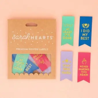 Award Ribbon Mulitpack Woven Labels – Sarah Hearts Webetiketten – Premium Woven Labels – Tied with a Ribbon Limited Edition Weltweiter Versand