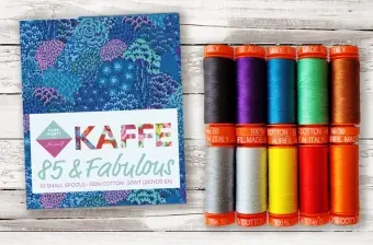 Mega-Angebot 85 and Fabulous – Kaffe Fassett Designer Collection – Kleines Aurifil 50wt Garnsortiment