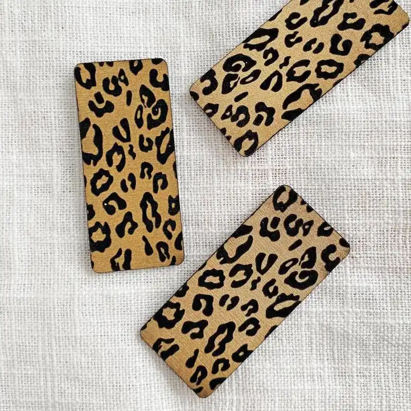 Aufnäher Label – Leo Print – gold – für einzigartige Nähprojekte, Strickwerke & Gebasteltes Neue Kollektion