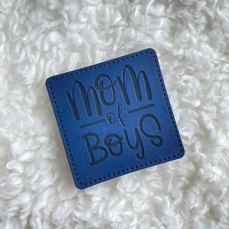 Aufnäher Label – mom of boys blau – für einzigartige Nähprojekte, Strickwerke & Gebasteltes Meistverkauft