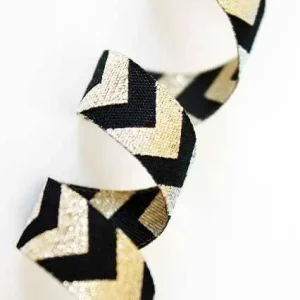 Heute Kaufen Webband Chevron Schwarz Gold Metallic – 1,2cm breit von Farbenmix Zick Zack Muster