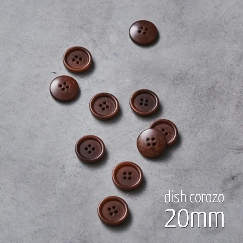 Knopf rund 20mm braun 4 Loch – Dish Corozo Button pecan von meetMILK Markenprodukt