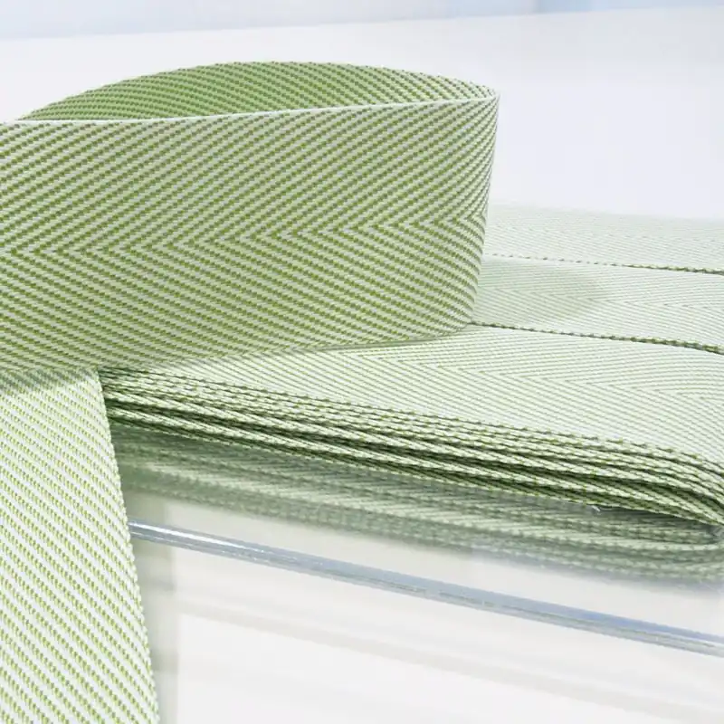 Köperband hellgrün 3,8cm breit Fischgrät – Nahtband Einfassband Saumband Gurtband Preiswert