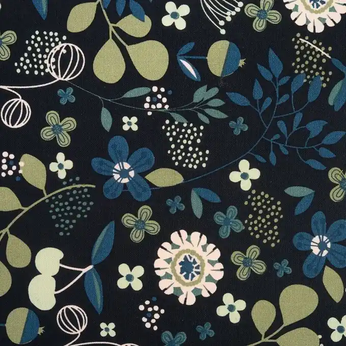 Dicker Rousseau-Baumwollstoff mit Blumen und Kirschen Ausverkauf