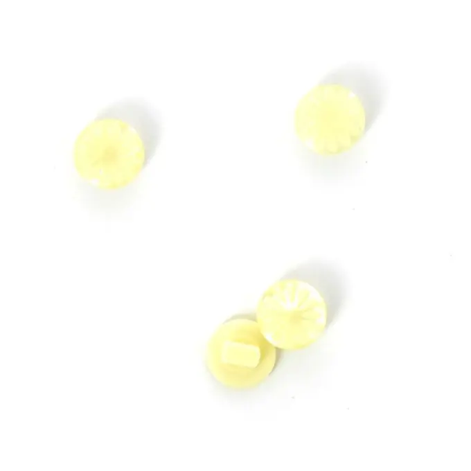 Blütenblattförmige Knöpfe mit Stiel creme 11 mm Highlight