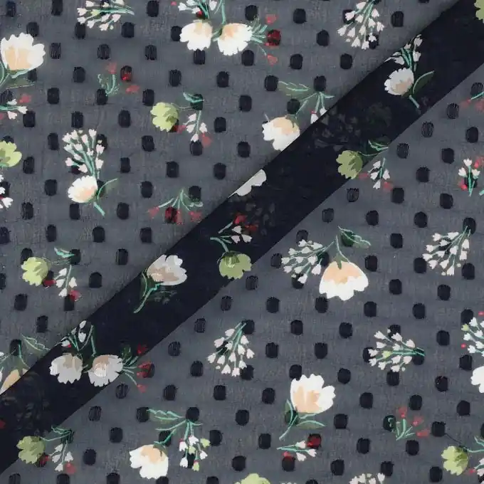 Voilestoff mit Blumen in Marineblau Gleich Bestellen