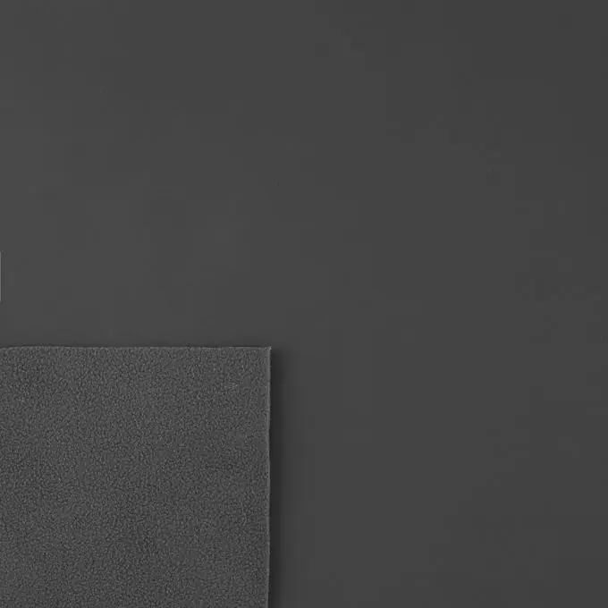 Mengenrabatt Grauer beschichteter Stoff und Fleece