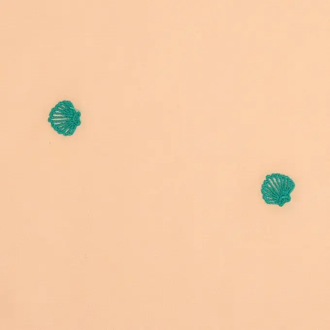 Saisonangebot Stoff aus rosa Nude-Viskose mit Muschelstickerei