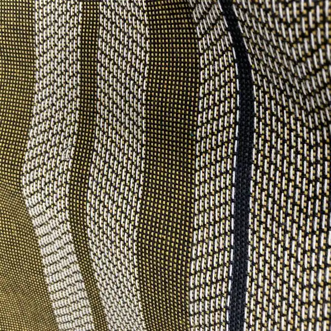 Mengenrabatt Streifen- und Chevron-Stoff in dunklem Gelb