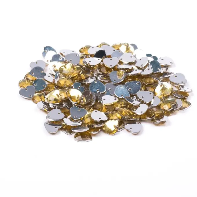 Highlight Herzförmige Pailletten zum Annähen – MT, 8×8 mm, goldfarben