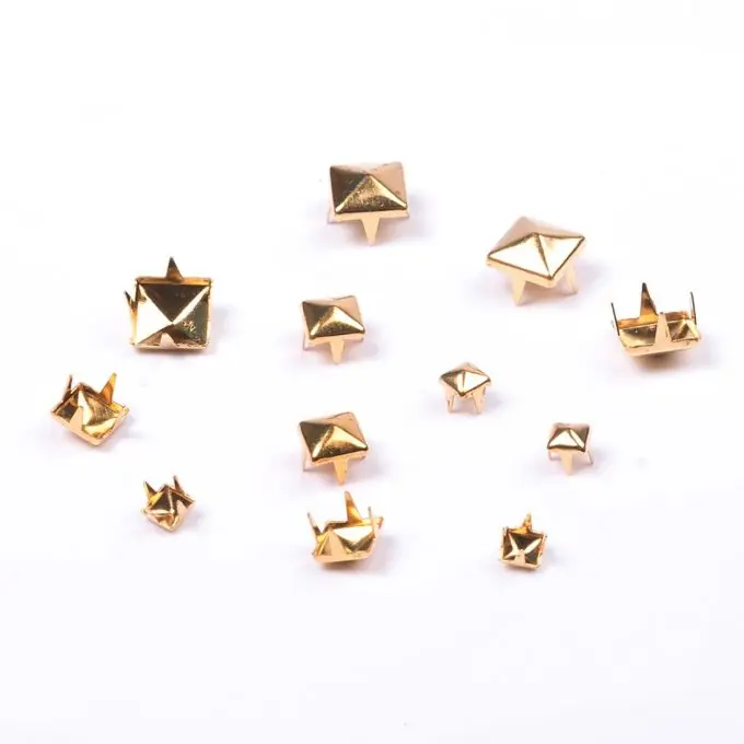 Nieten, eckig golden Saisonangebot