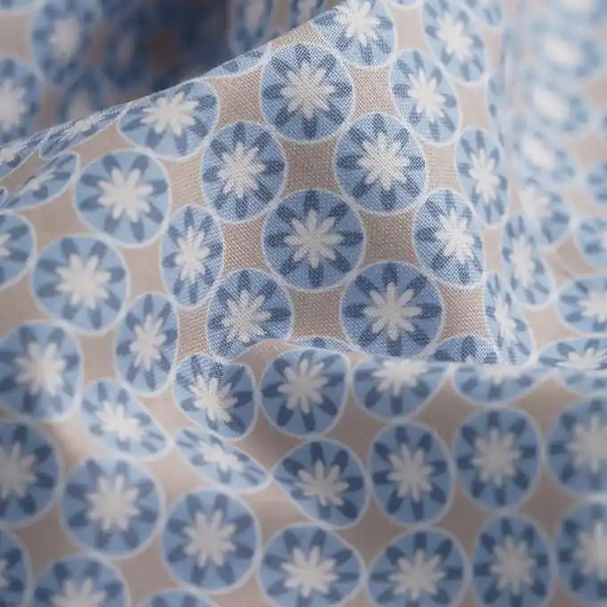 Baumwollstoff grafisches Muster Beige Neue Kollektion