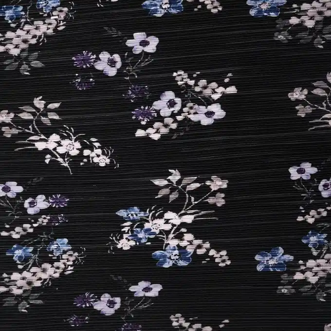 Mengenrabatt Plissierter Satinstoff Schwarz Blumen