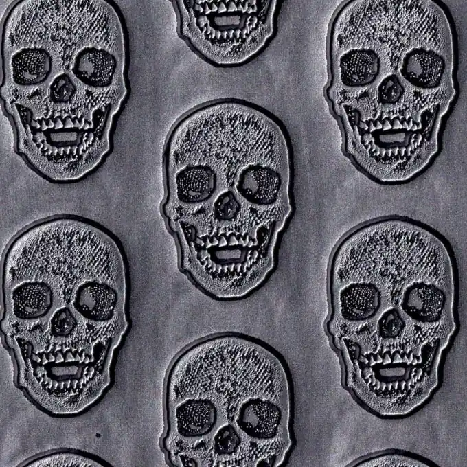 Rabatt Kunstleder Totenkopf Silbern