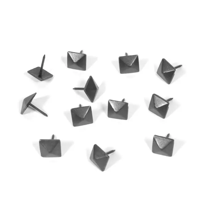 Markenware Quadratische Polsternägel mit Gewehrlauf-Finish, Ø 12 mm