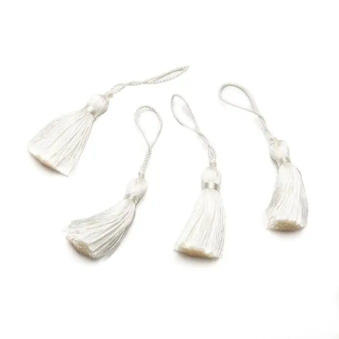 Glänzende Quasten, cremefarben Super-Preis