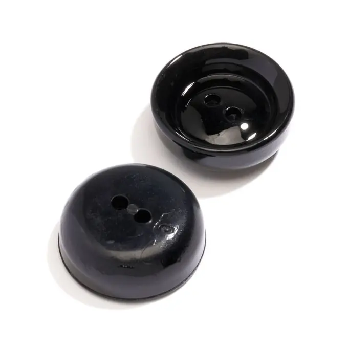 Garantierte Lieferung Knopf 2 Löcher schwarz
