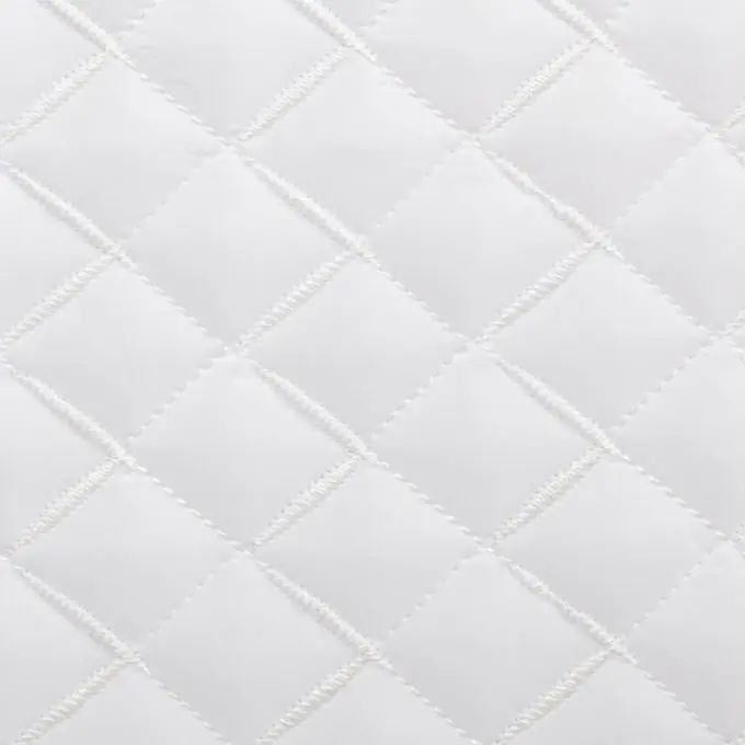 Weiße Leichtsteppstoff 143cm Breite – Unifarben Nur Für Kurze Zeit