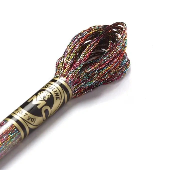 Aktuell Mouliné metallisiert 8-m-Strang Mehrfarbig – COL E130