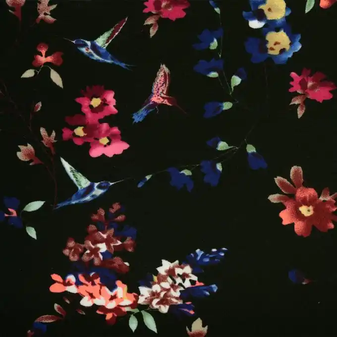 Crêpe-Stoff Blumenmuster Rosa 145 cm Breite Aktuell