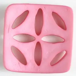 Preisknaller Kunststoffknopf, quadratisch, mit 8 zapfenförmigen Löchern – Größe: 60mm – Farbe: pink