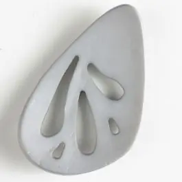 Kunststoffknopf, oval mit 5 unterschiedlich großen, tropfenförmigen Löchern – Größe: 70mm – Farbe: grau Preisreduziert